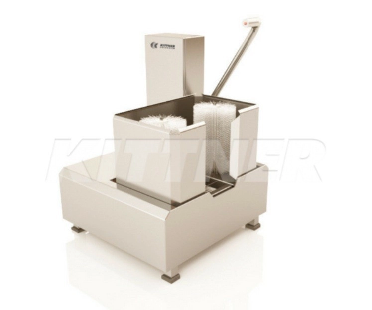 Saabaste/ kummikute puhastamise masin, desinfitseeriv